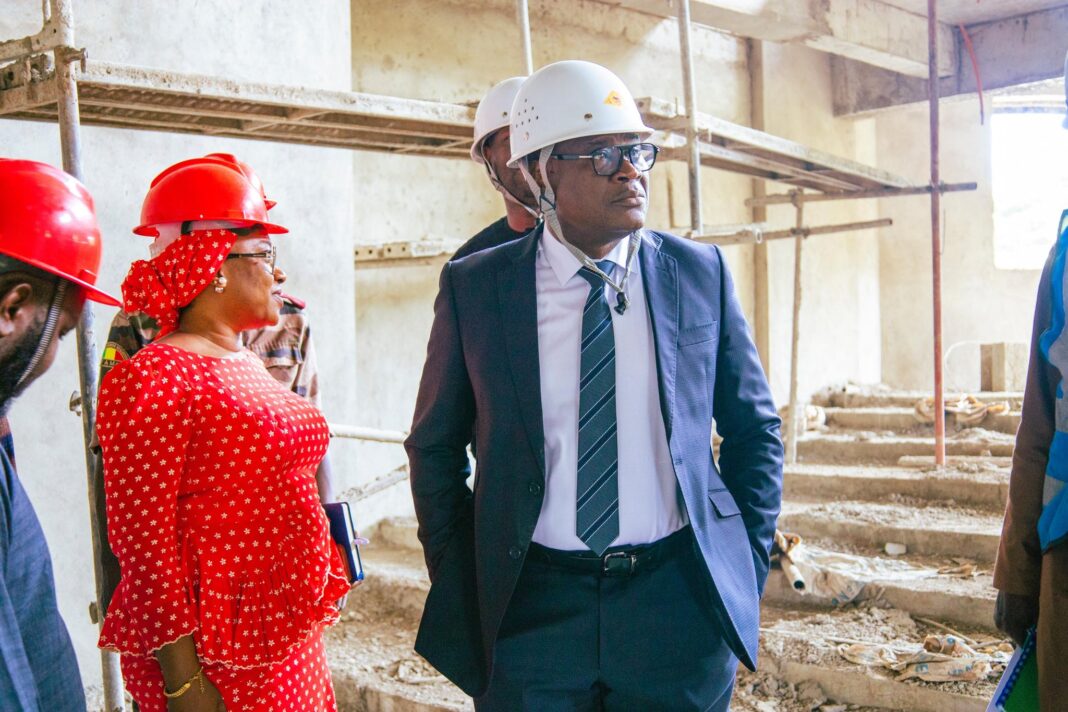 Visite du chantier du futur siège de la CANAM