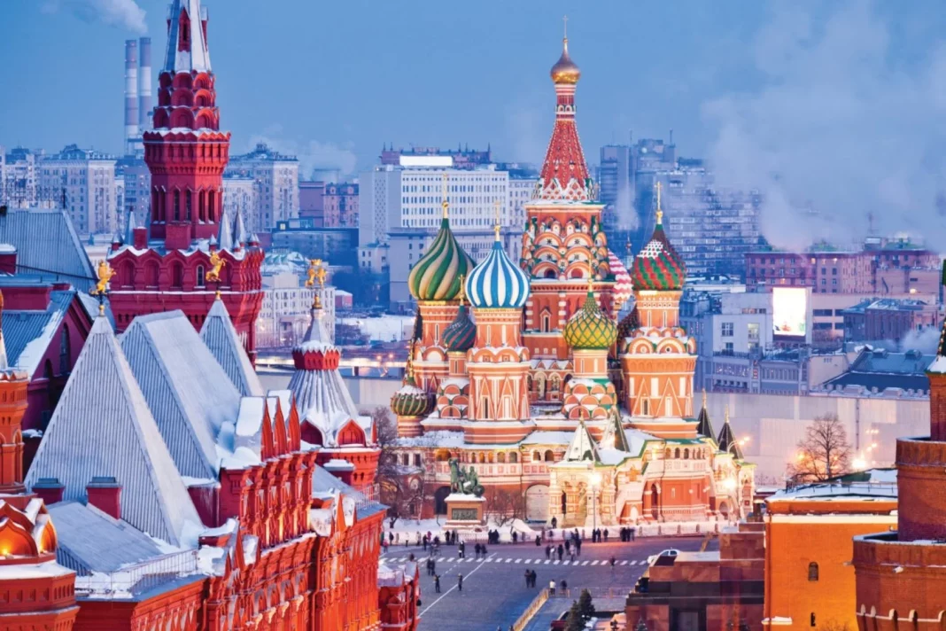 Ukraine: Moscou appelle les étrangers à quitter Kiev avant de nouvelles frappes annoncées